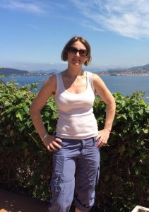 Buzymum - Posing for the camera