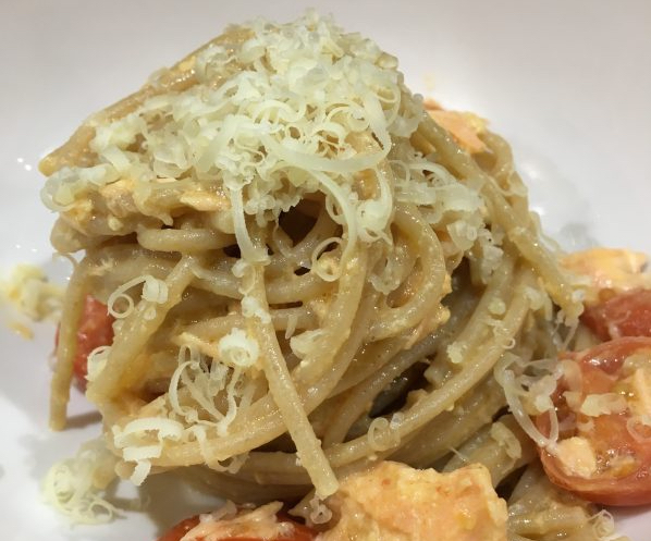 Buzymum - Creamy salmon spaghetti portion