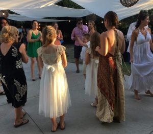 Buzymum - Dancing at the reception