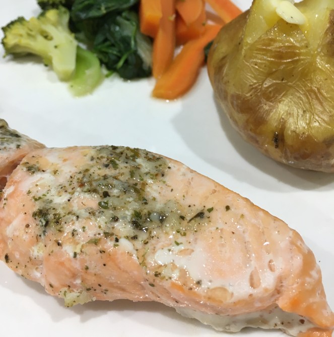 Buzymum - Garlic & herb butter baked salmon