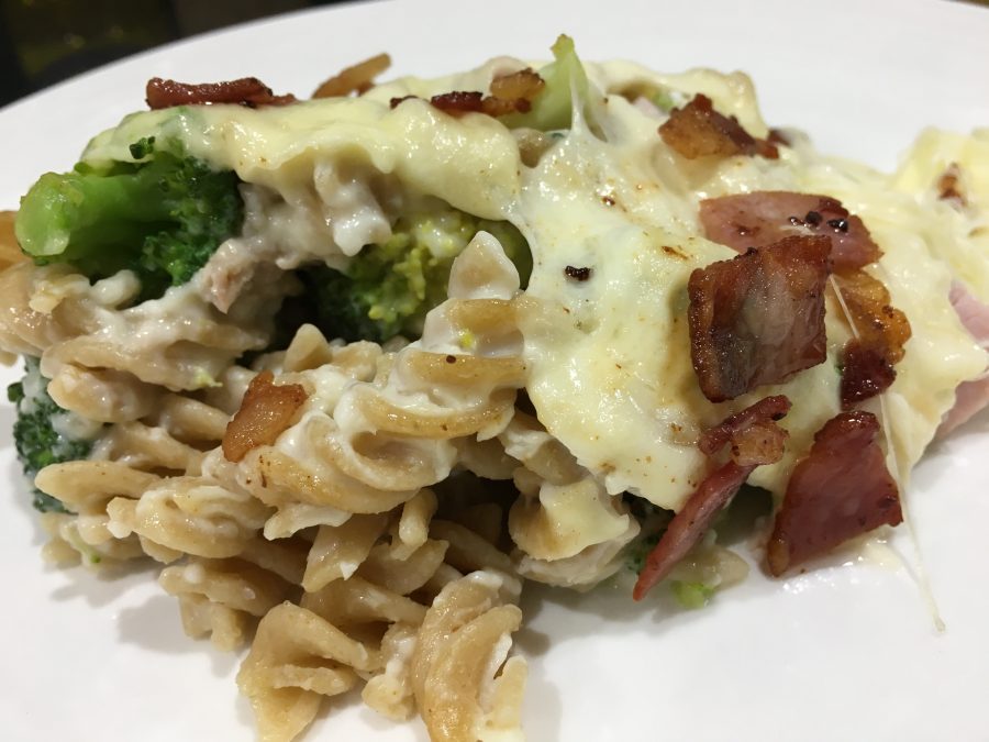 Buzymum - Pasta bake with ham, broccoli, bacon and mozzeralla