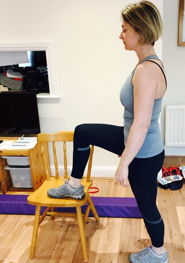 Buzymum- Step-up glute activation exercise